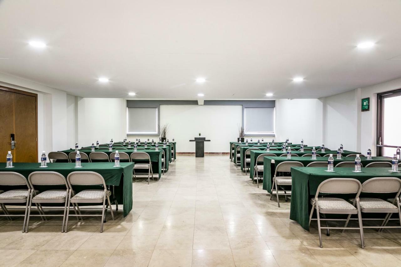Imperio De Angeles Executive Leon Poliforum Exterior photo